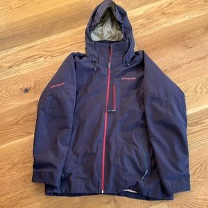 Patagonia Men’s Ski Jacket (L)